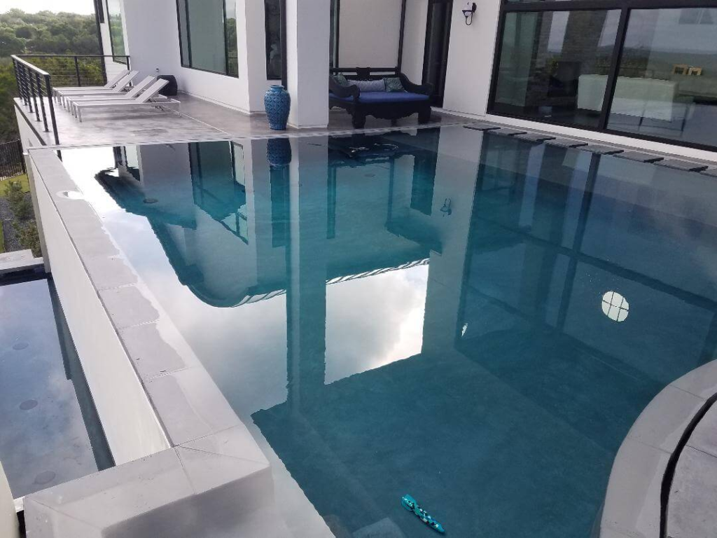 custom swimming pool austin